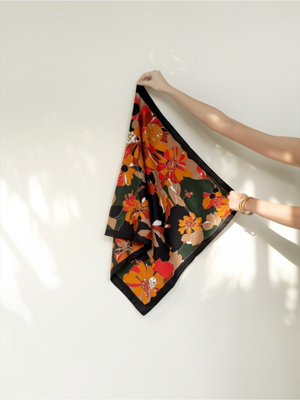 VINTAGE 70’s Totes Rain Scarf Made in Japan